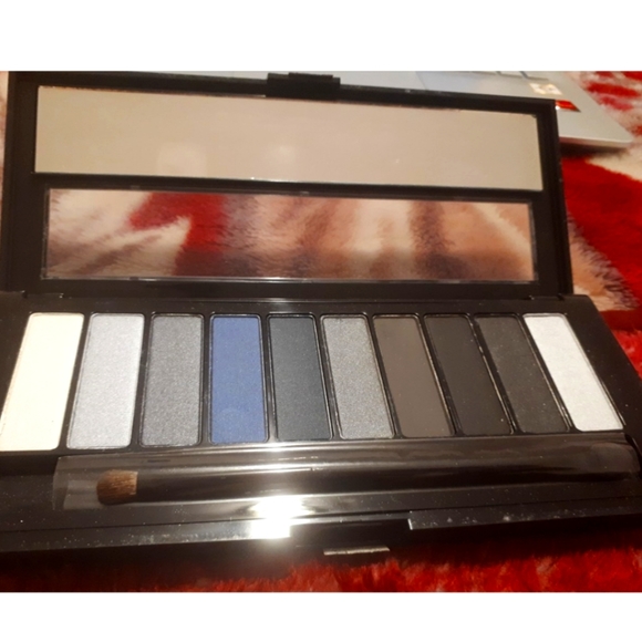 L'OREAL - Picture 1 of 2